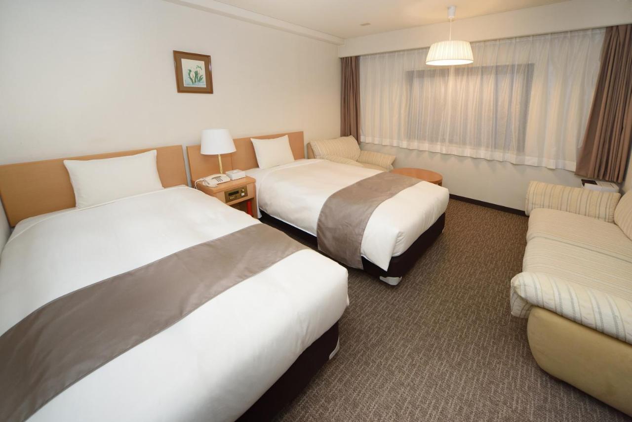 Hotel Route Tsukuba Bagian luar foto