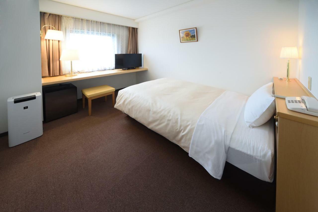 Hotel Route Tsukuba Bagian luar foto